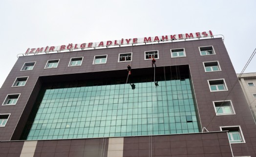 Öğrencisine cinsel saldırıda bulunan öğretim görevlisine önce iyi hal sonra hapis!