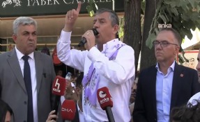 Özgür Özel, Kiraz’da bankın üstünden seslendi: Yeni bir yol açıyoruz!