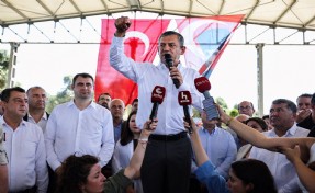 Özel'den Bayındır'da 'Tatar Ramazan' göndermesi: Biz bu oyunu bozarız!