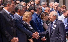 Özel ve Kılıçdaroğlu ilk kez karşı karşıya geldi