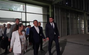 Özgür Özel İzmir programı için kente giriş yaptı!