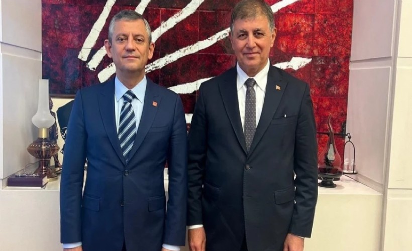 Özgür Özel'den flaş Cemil Tugay çıkışı: Üç kez aradım!