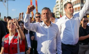 Özgür Özel'den yeni parti sinyali