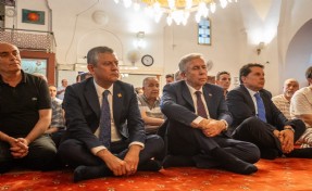 Özgür Özel ve Mansur Yavaş, Ferdi Zeyrek için okutulan Mevlid-i Şerife katıldı