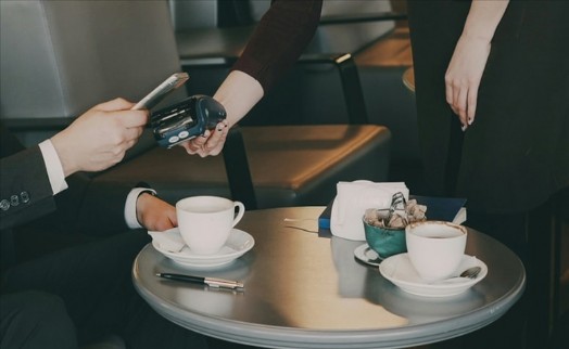 Restoranlarda 'servis ücreti' dönemi bitti: Ticaret Bakanlığı yasakladı