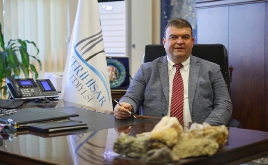 Seferihisar Belediye Başkanı İsmail Yetişkin tutuklandı