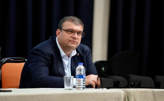 Seferihisar Belediyesi’ne 3. dalga operasyon: Başkan Yetişkin gözaltına alındı