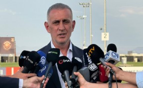 A Milli Takımı eleştirenlere sert sözler: Akbabalık, sırtlanlık yapmaya gerek yok