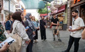 Tarık Dursun K.’nin izinde İzmir turu