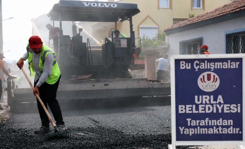 Urla’da asfalt seferberliği: Altyapı büyük ölçüde tamamlandı, yollar yenileniyor