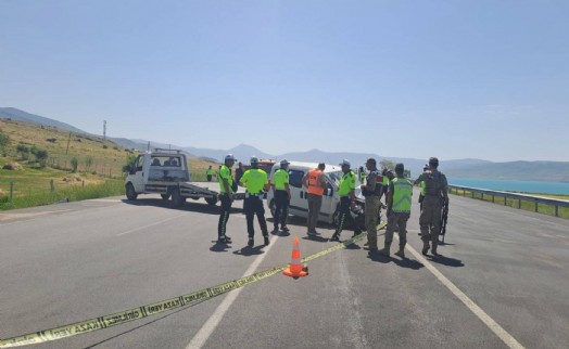 Van'da askeri araç kaza yaptı: 1 asker şehit oldu