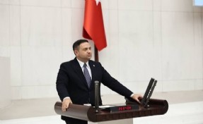 'Yeni partide olmayacak' iddiasına Umut Akdoğan'dan açıklama!