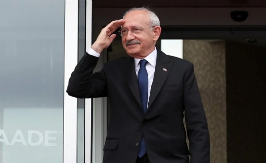 24 yıl sonra bir ilk! İstifalar sonrası CHP ana muhalefetten düştü