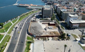 AK Parti'den Bağımsız Tugay'a 'hizmet binası' çıkışı: 4 yıl geçti İzmir hala bekliyor!