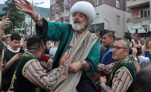 AK Partili vekilin terk ettiği şenlik sonrası Müfit Can Saçıntı sessizliğini bozdu