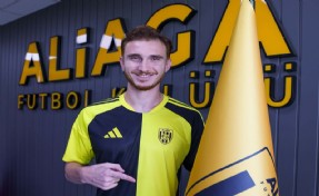 Aliağa FK'da kaleci Halil imzaladı