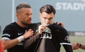 Altay'da Sefa da veda etti