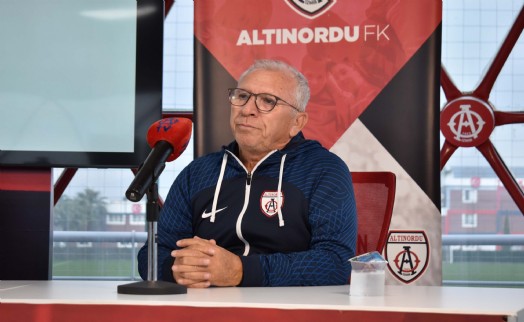 Altınordu profesyonel oyuncuları Aliağa'ya devretmek istiyor