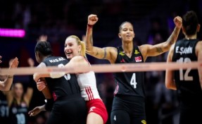 Atatürk'ün kızları Tayland'ı 3-1 ile geçti
