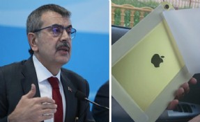 Bakan Yusuf Tekin kendisini izleyen gazetecilere iPad hediye etti