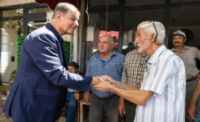 Başkan Tugay Güzelbahçe'de esnaf ve vatandaşlarla buluştu