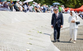 Başkan Tugay Srebrenica Katliamı’nı anma törenlerine katıldı