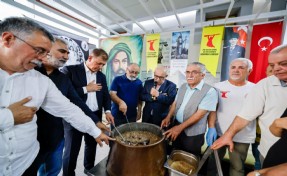 Başkan Tugay: Yanlışın ve zulmün karşısında asla boyun eğmeyeceğiz