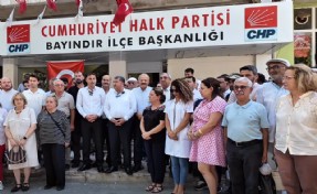 Bayındır CHP kapısına kilit vurdu, YENİ Parti binasına geçti: Başkan istifa etti