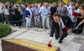 Bornova'da Srebrenitsa anması: Katledilen 8 bin 372 Boşnak unutulmadı
