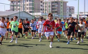 Buca’da yaz tatili futbolla renkleniyor