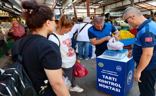Buca’nın pazarlarında güvenli alışveriş dönemi