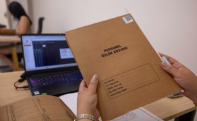 Büyükşehir'de raflar boşalıyor, belgeler dijital oluyor