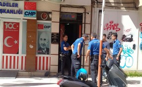 CHP Manisa İl Başkanlığında partililer birbirine girdi! Kaçan şüpheli aranıyor