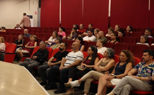 Çiğli Belediyesi'nden sürdürülebilir yaşam için balkon bahçeciliği eğitimi