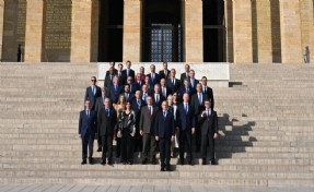 Dünyanın gözü Ankara'da! Zirve öncesi NATO heyetinden Anıtkabir ziyareti