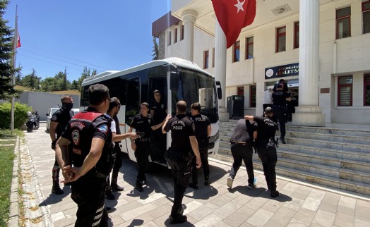 Durak başkanı cinayetinde 18 şüpheli adliyede!