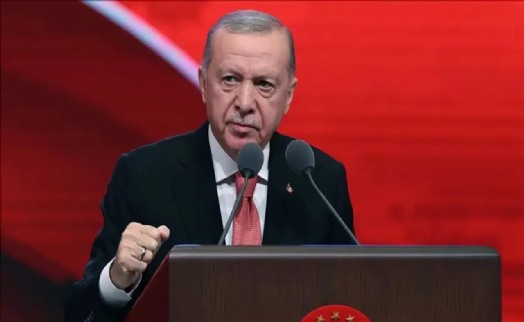 Erdoğan'dan '15 Temmuz' yazısı: 'FETÖ'nün kökünü kazıdık'