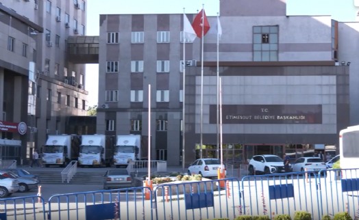 Etimesgut Belediyesi’nde 3 saat süren polis araması sona erdi