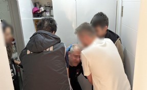 FETÖ'nün sözde 'köyler abisi', çamaşır makinesinin arkasındaki gizli bölmede yakalandı