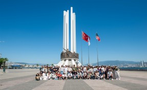 Geleceğin mimarları Karşıyaka’nın tarihi mirasını keşfetti