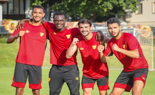 Göz-Göz'de forma için yoğun rekabet
