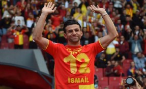 Göztepe'de İsmail Köybaşı'ndan futbola veda
