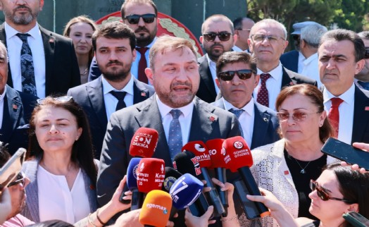 Gümrükçü’den CHP’de sadakat resti: ‘Ayrılan herkes siyasi rakibimiz olacak’