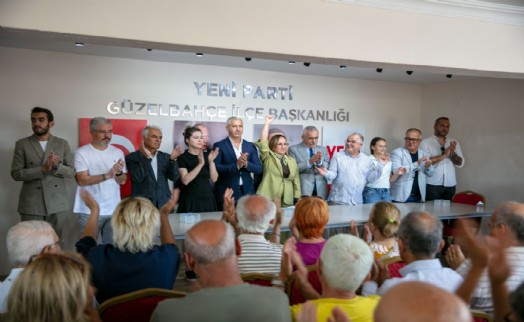 Güzelbahçe Başkan Vekili Akın, 10 meclis üyesiyle CHP'den istifa etti: Altan İnanç da YENİ Parti'ye geçti