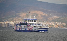 İZDENİZ'in ek seferleriyle 20 bin araç trafiğe çıkmadı