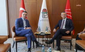 İspanya Başbakanı Pedro Sanchez'den, YENİ Parti'yi kuran Özgür Özel'e destek