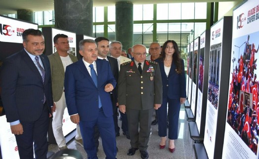 İzmir Adnan Menderes Havalimanı'nda '15 Temmuz Hafıza ve Hatıra' sergisi