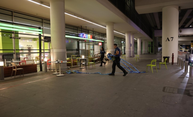 İzmir Havalimanı'nda 4 polisi yaralayan şüpheli tutuklandı!