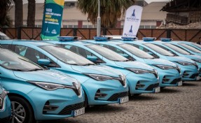 İzmir’in elektrikli araç filosuyla 25 milyonluk tasarruf
