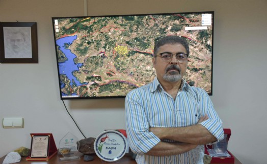 İzmirli uzmandan deprem uyarısı: ‘Tetiklenmiş deprem, benzerleri tekrarlanabilir’
